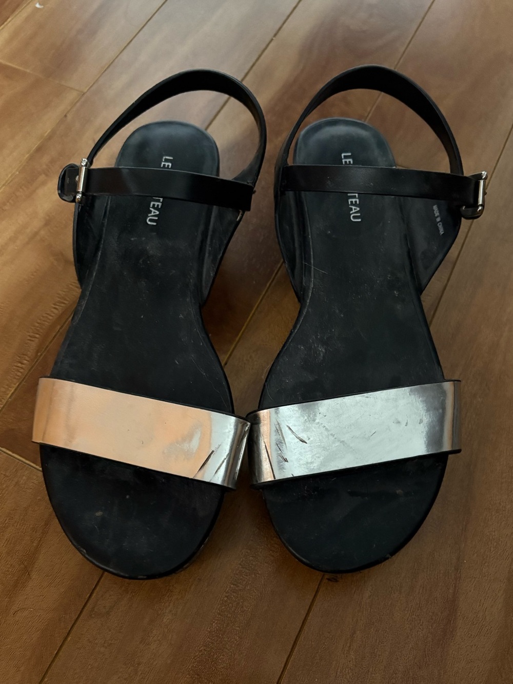 le chateau Black Sandals with Metallic Silver Toe Strap